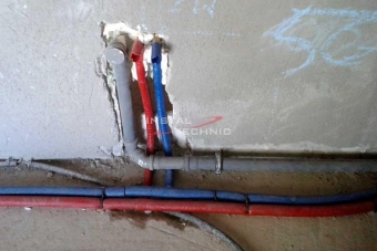 rozprowadzenie wody i odkurzacza centralnego